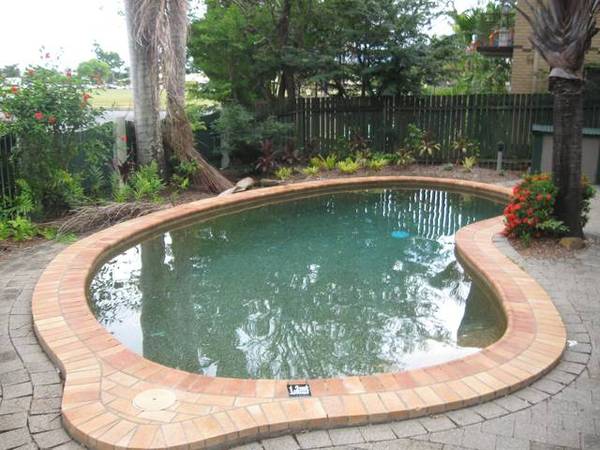 Woree Townhouse Picture Woree Townhouse Picture