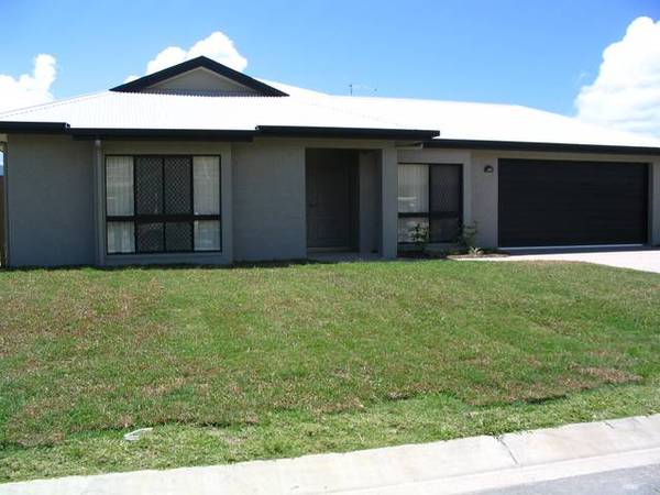 White Rock 3 bedroom + study Picture 1