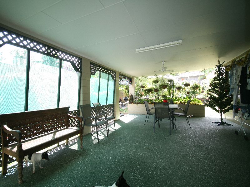 BRINSMEAD BARGAIN..OFFERS OVER $358,000 Picture 1