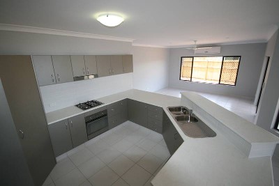 NEW & BIG
IN SUGARWORLD ESTATE...$400,000 Picture