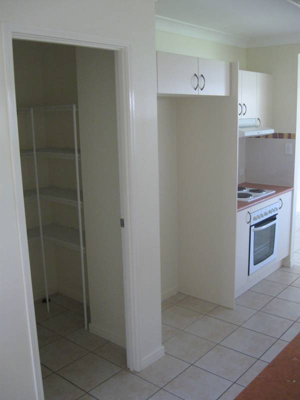 Looking for a quiet neighbour hood in Edmonton? Picture