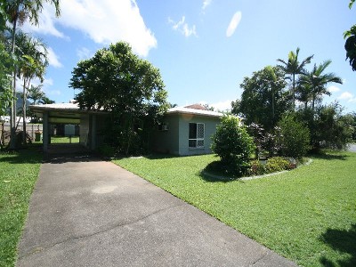 WHAT A GREAT INVESTMENT.....$285 PER WEEK...Offers Over $269,000 Picture