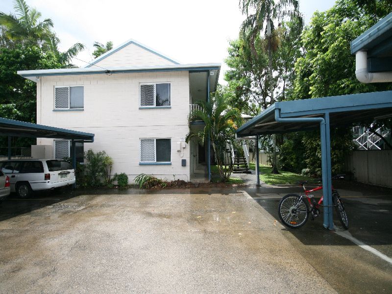 FULLY FURNISHED, GROUND FLOOR UNIT, 4 KMS FROM CAIRNS CBD Picture 2