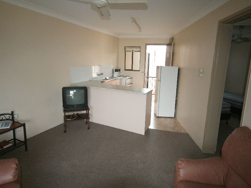 Furnished Unit Picture 3
