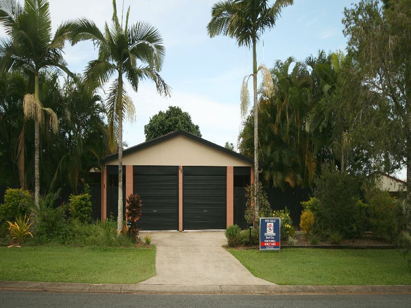 PRIVATE, PET FRIENDLY DUPLEX - No Body Corps! Picture 1