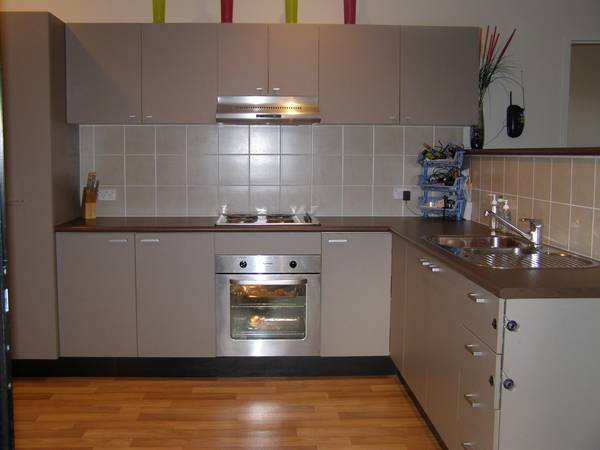 Investors or First Home Buyers Picture 3