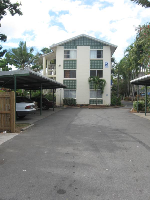 Manunda Unit Picture 1