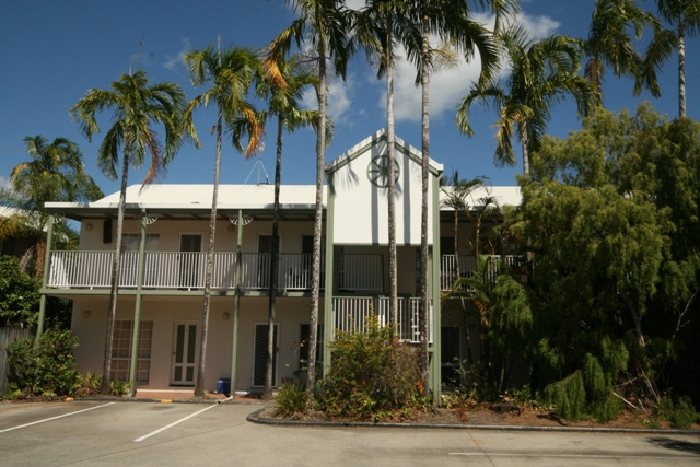 WESTCOURT - ONE WEEKS FREE RENT Picture 1