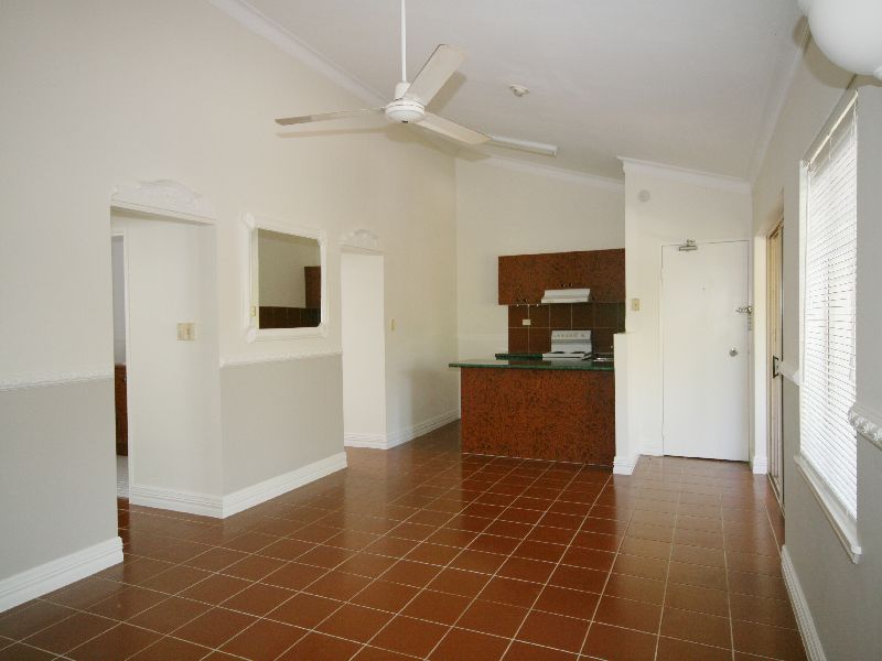 FABULOUS FIRST HOME READY TO MOVE IN NOW!!! Picture 3