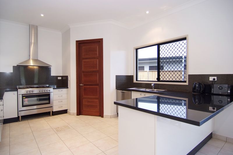 LOOKING FOR SOMETHING OUT OF THE ORDINARY ?????.....READ ON..... Picture 2