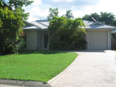 BRINSMEAD HOME WITH A POOL Picture