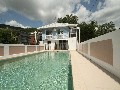 BAYVIEW BEAUTY WITH VIEWS AND A POOL!!!...OPEN SUNDAY 11 AM TO 12 NOON Picture