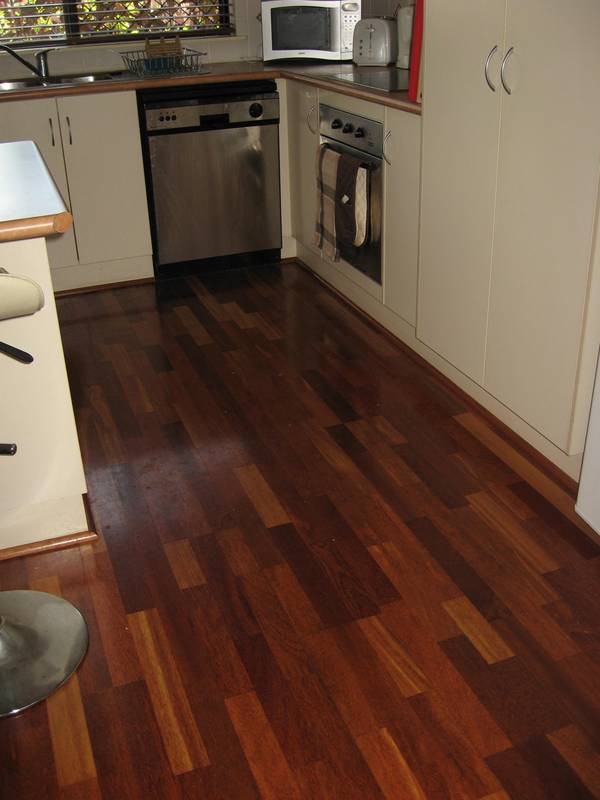 Mooroobool - Modern Unit Picture 2