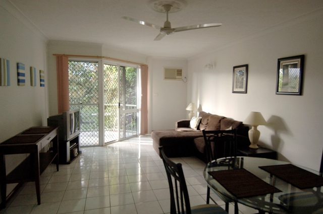 Cairns City Unit Picture 1