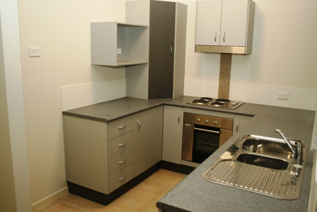 4 Weeks Rent Free - Clifton Beach Picture 3