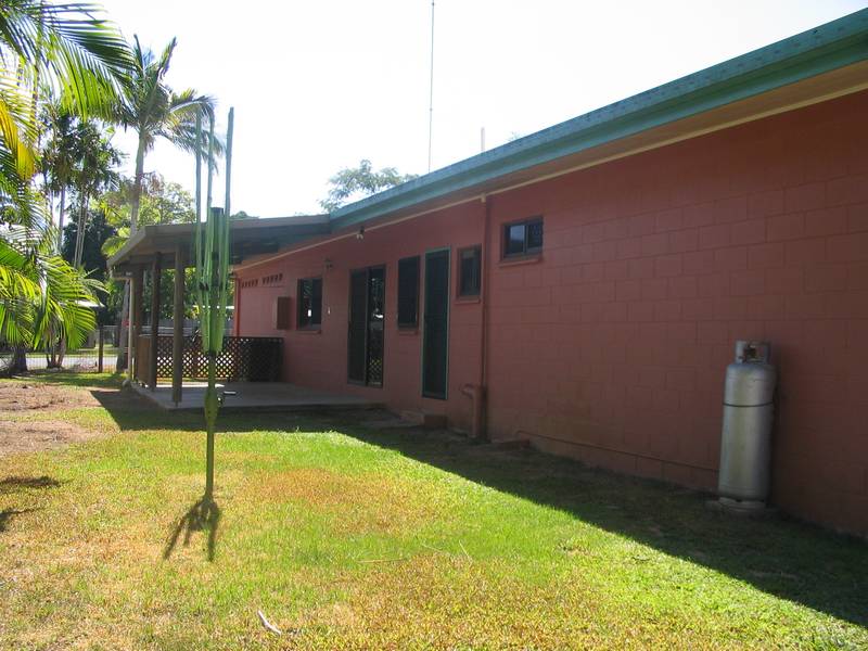 Located in the upper Edge Hill area Picture 2