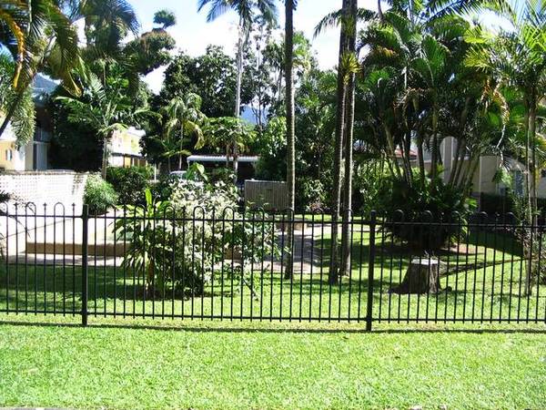 MANUNDA - Great 2 bedroom unit Picture 2