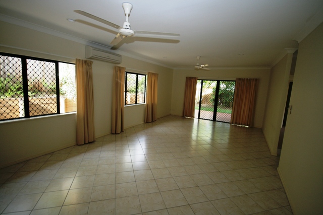 BENTLEY PARK Picture 2