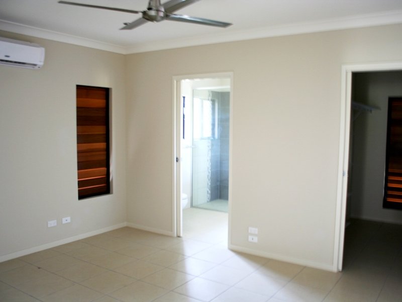 ONE WEEKS RENT FREE Picture 3