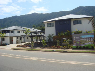 NEAR NEW 2 BEDROOM TOWNHOUSE - REDLYNCH Picture 1