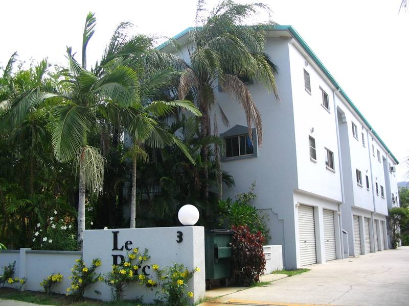 Chester Court Picture 1