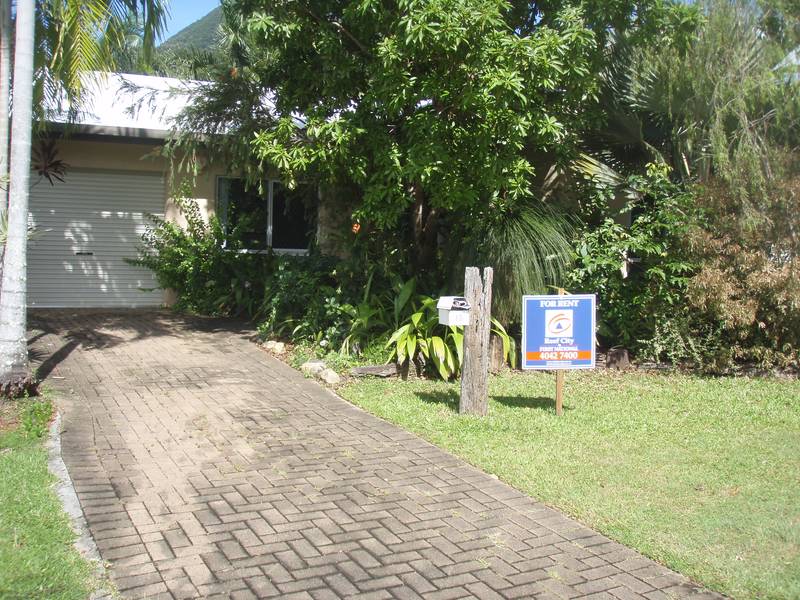 Forest Gardens Family Home Picture 3