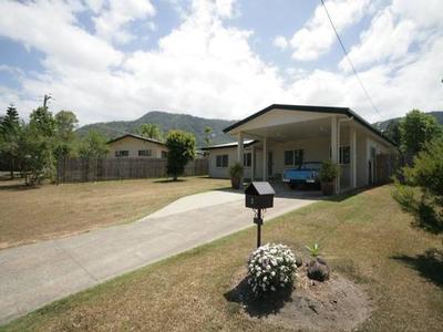 Home with Large Shed and Large Yard Picture