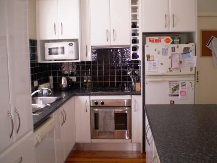 CLOSE TO UNIVERSITY Picture CLOSE TO UNIVERSITY Picture