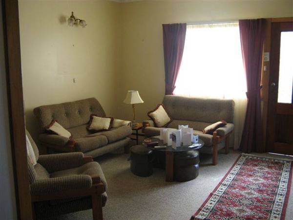 ATTENTION FIRST HOME BUYERS! Picture 2