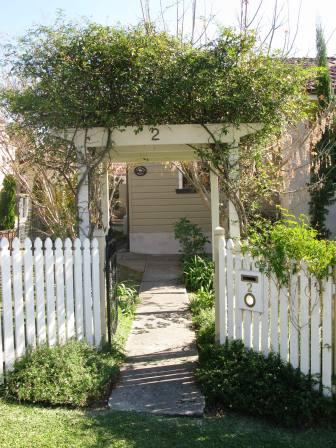 PICTURE PERFECT Picture 3