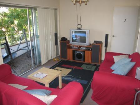 WALK TO UNI Picture 2