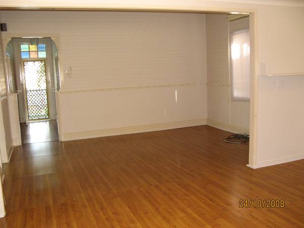 SPACIOUS FAMILY HOME Picture SPACIOUS FAMILY HOME Picture