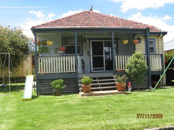 LOVELY 2 BEDROOM HOME Picture LOVELY 2 BEDROOM HOME Picture