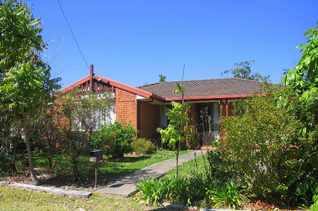 GREAT FIRST HOME! Picture 1