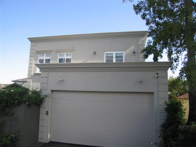 STYLISH EXECUTIVE PROPERTY Picture 1