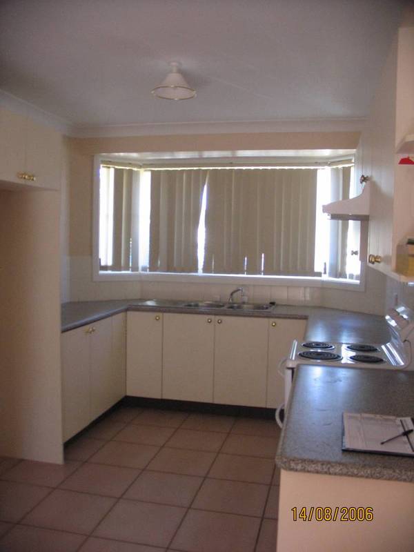 GREAT VILLA - CLOSE TO UNIVERSITY! Picture