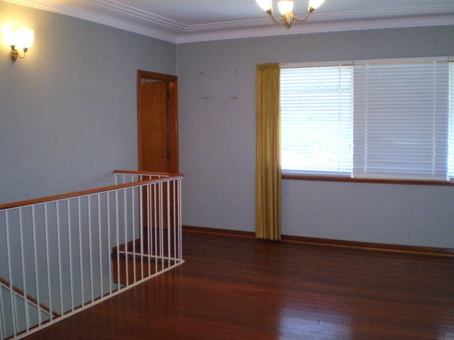 CATCH THE BREEZE Picture 3