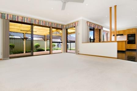 IMMACULATE FAMILY RESIDENCE IN PREMIER LOCATION Picture 3