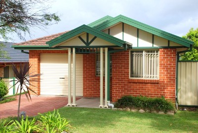 MODERN BRICK HOME Picture