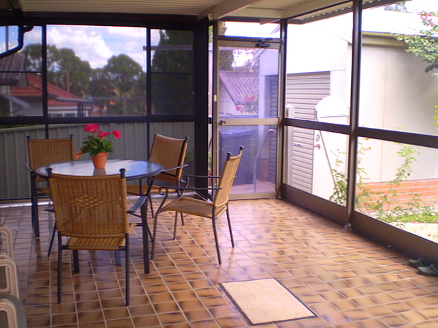 ELEVATED POSITION- JUST ONE OWNER Picture 3