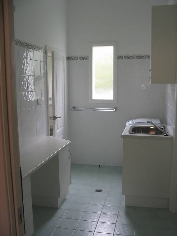 NEW KITCHEN & BATHROOM! Picture