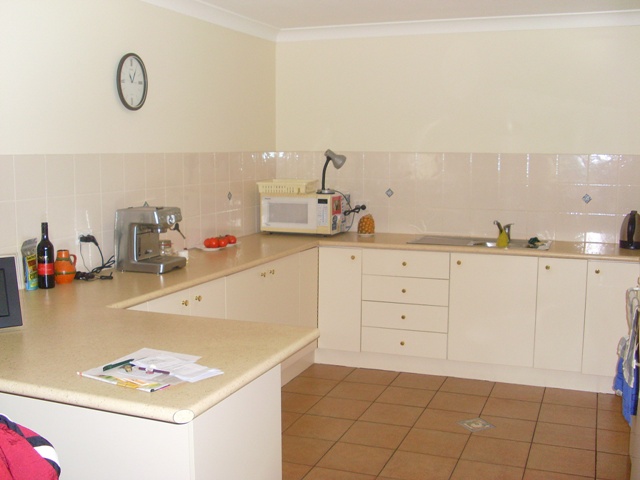 IDEAL LOCATION Picture 2