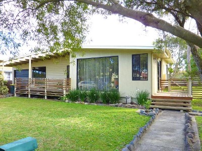 WALK TO THE LAKE Picture