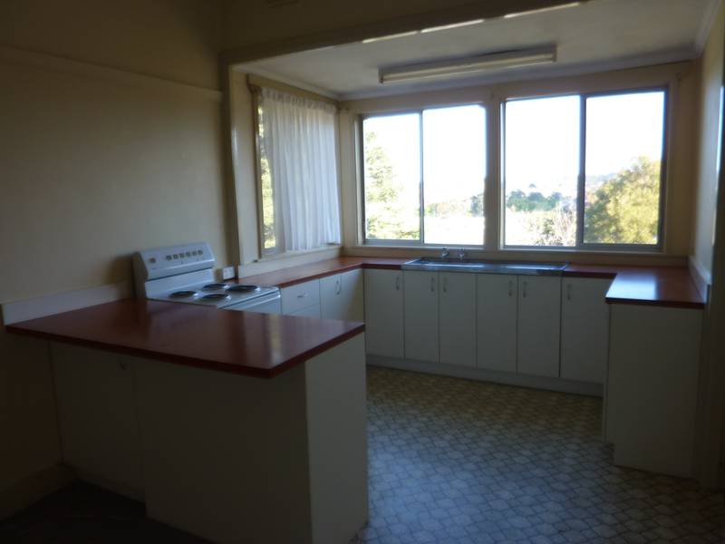 GREAT OUTLOOK! Picture 3