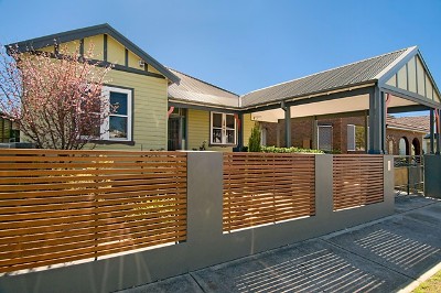 RENOVATED & EXTENDED
WITH GENEROUS PROPORTIONS Picture RENOVATED & EXTENDED
WITH GENEROUS PROPORTIONS Picture