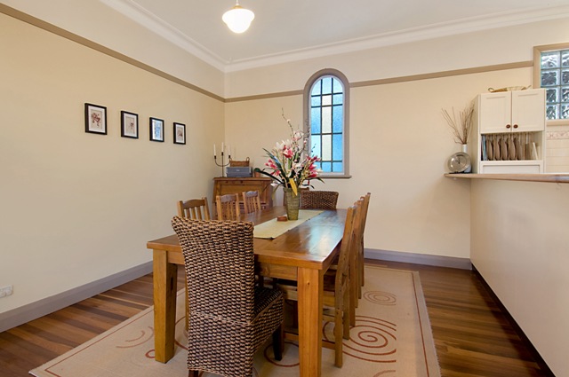 ROOM FOR ALL THE FAMILY Picture 3