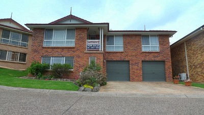 FREESTANDING TOWNHOUSE Picture