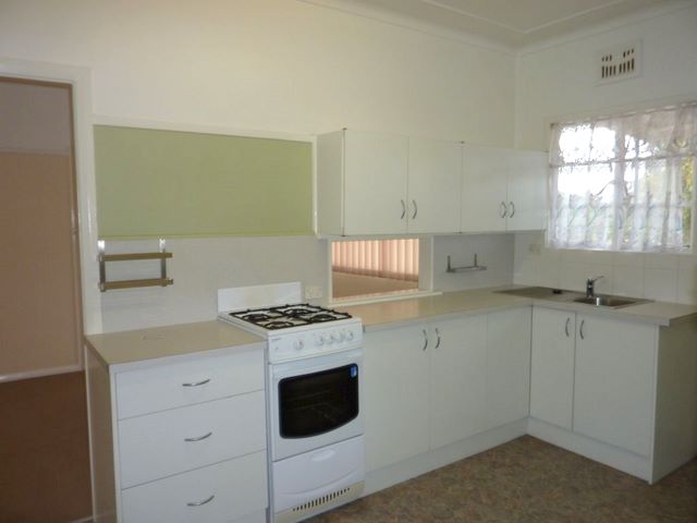 A LITTLE TREASURE! Picture 3