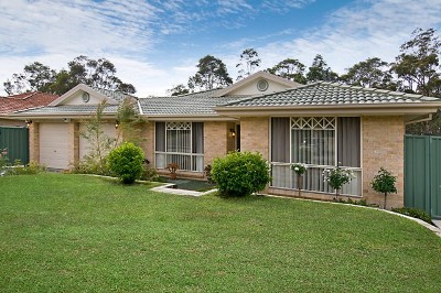SINGLE LEVEL PROPERTY WITH LEAFY OUTLOOK Picture
