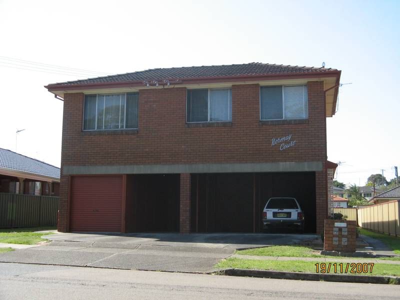 UPDATED UNIT WITH RENOVATED KITCHEN Picture 1